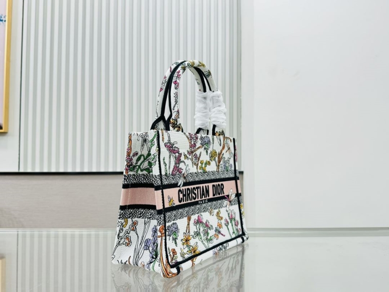 Dior Shopping Bags